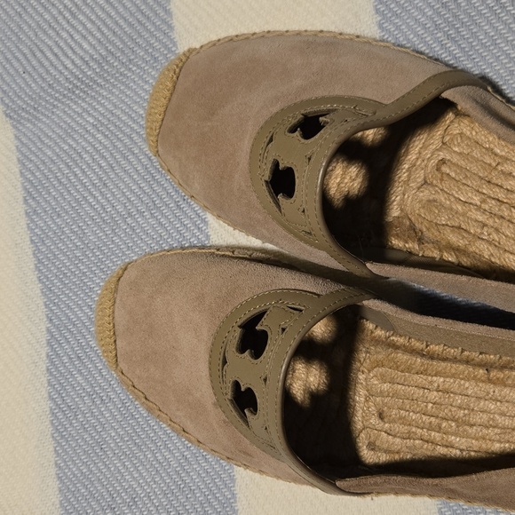 Tory Burch Suede Flats‎ - Picture 4 of 8